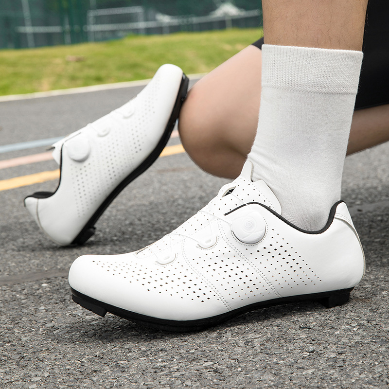 2026年ワイドフィットサイクリングシューズ メンズ レディ - Cycling Shoe Insoles のレビューと価格