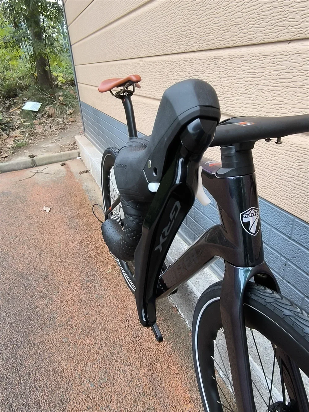 Twitter Gravel-V3 GRX RX600-22 - Cycling Gear Gravel のレビューと価格