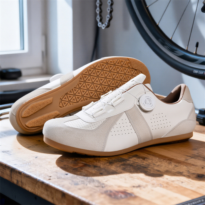 女性用ノンロックマウンテンバイクシューズ、クリートなし、ロー - Cycling Shoe Insoles のレビューと価格